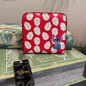 NWT Buckle Down Lilo & Stitch Print Wallet